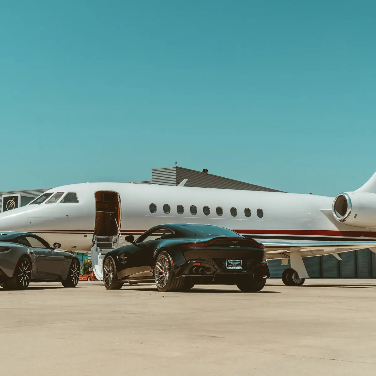 Midsize jet category example